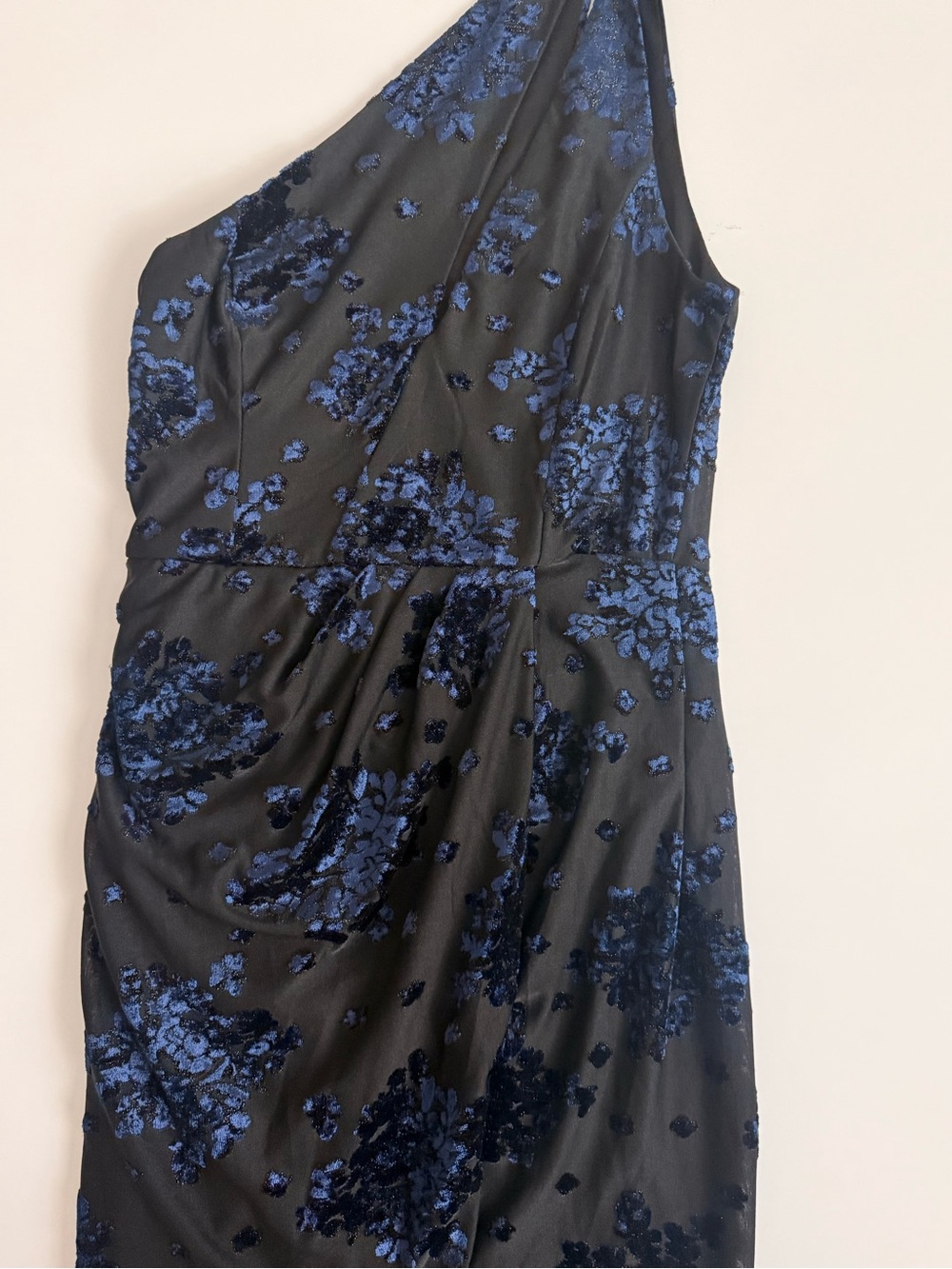 Lulu's Black One-Shoulder Sequin Midi Dress with Navy Accents - Picture 10 of 16